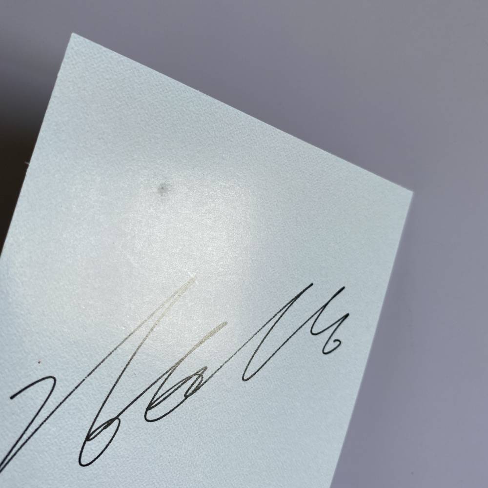 激レア 非売品 BTS YOUNG FOREVER 花様年華 直筆サイン BTS SPECIAL ALBUM YOUNG FOREVER - メルカリ BTS 直筆サイン アルバム